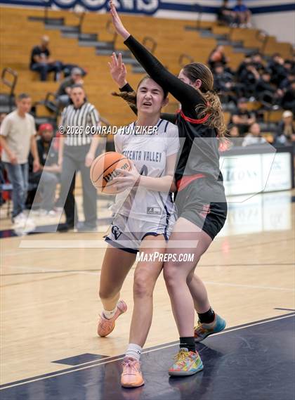 Thumbnail 3 in Pasadena @ Crescenta Valley photogallery.