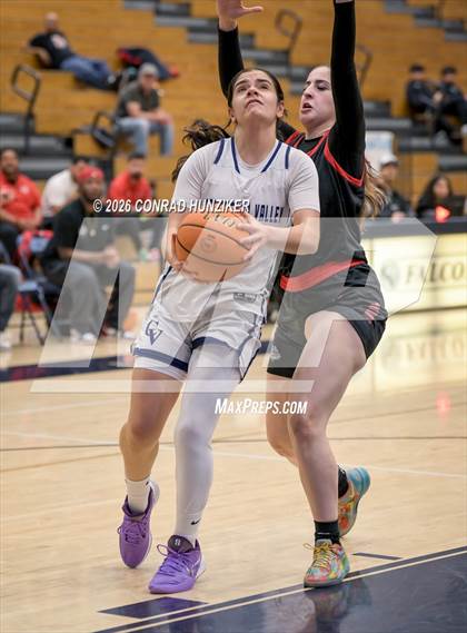 Thumbnail 3 in Pasadena @ Crescenta Valley photogallery.