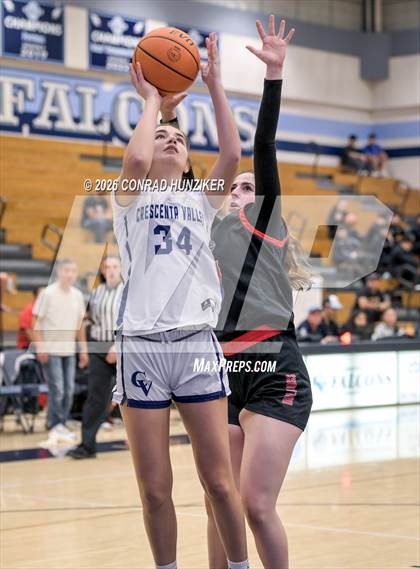 Thumbnail 1 in Pasadena @ Crescenta Valley photogallery.