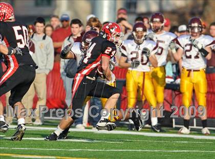 Thumbnail 2 in Loyola Academy vs Maine South (IHSA Class 8A Semi-Finals) photogallery.