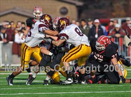 Thumbnail 3 in Loyola Academy vs Maine South (IHSA Class 8A Semi-Finals) photogallery.