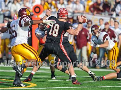Thumbnail 2 in Loyola Academy vs Maine South (IHSA Class 8A Semi-Finals) photogallery.