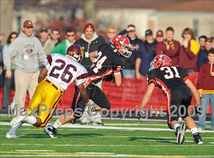 Thumbnail 3 in Loyola Academy vs Maine South (IHSA Class 8A Semi-Finals) photogallery.