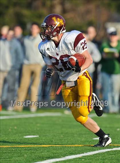 Thumbnail 3 in Loyola Academy vs Maine South (IHSA Class 8A Semi-Finals) photogallery.