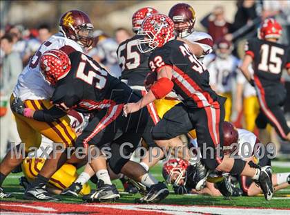 Thumbnail 2 in Loyola Academy vs Maine South (IHSA Class 8A Semi-Finals) photogallery.