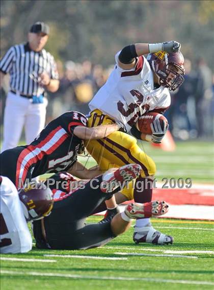 Thumbnail 1 in Loyola Academy vs Maine South (IHSA Class 8A Semi-Finals) photogallery.