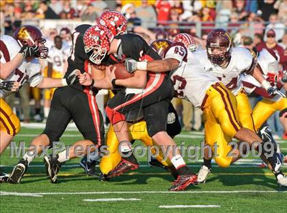 Thumbnail 2 in Loyola Academy vs Maine South (IHSA Class 8A Semi-Finals) photogallery.