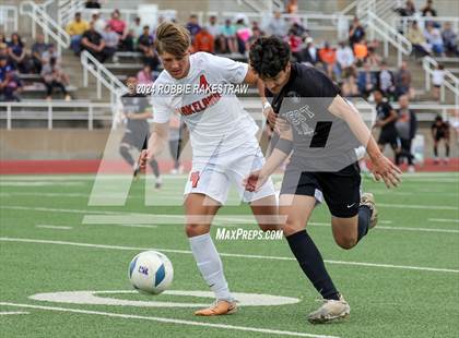 Thumbnail 1 in West Mesquite vs. Wakeland (UIL 5A Regional Final Playoff) photogallery.