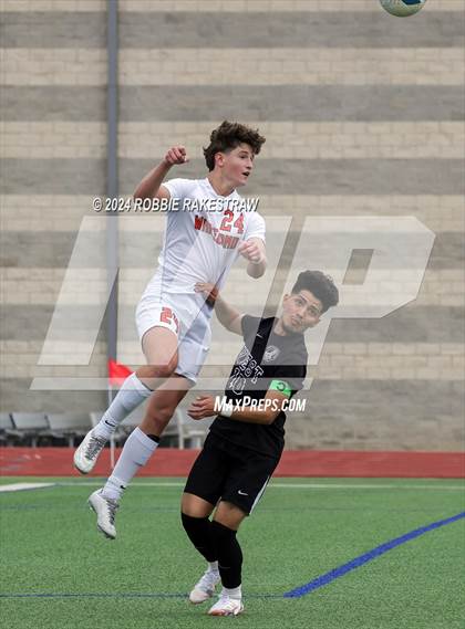 Thumbnail 1 in West Mesquite vs. Wakeland (UIL 5A Regional Final Playoff) photogallery.