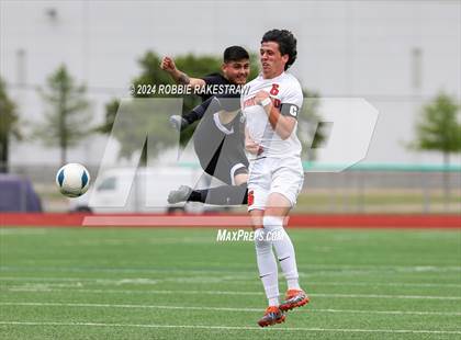 Thumbnail 2 in West Mesquite vs. Wakeland (UIL 5A Regional Final Playoff) photogallery.