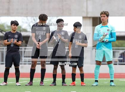 Thumbnail 2 in West Mesquite vs. Wakeland (UIL 5A Regional Final Playoff) photogallery.