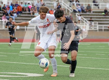 Thumbnail 3 in West Mesquite vs. Wakeland (UIL 5A Regional Final Playoff) photogallery.