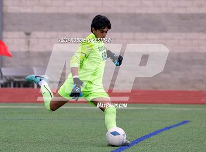 Thumbnail 1 in West Mesquite vs. Wakeland (UIL 5A Regional Final Playoff) photogallery.