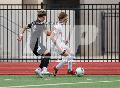Thumbnail 3 in West Mesquite vs. Wakeland (UIL 5A Regional Final Playoff) photogallery.