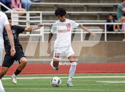 Thumbnail 3 in West Mesquite vs. Wakeland (UIL 5A Regional Final Playoff) photogallery.