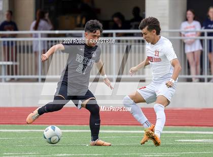 Thumbnail 2 in West Mesquite vs. Wakeland (UIL 5A Regional Final Playoff) photogallery.