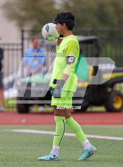 Thumbnail 1 in West Mesquite vs. Wakeland (UIL 5A Regional Final Playoff) photogallery.