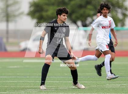 Thumbnail 2 in West Mesquite vs. Wakeland (UIL 5A Regional Final Playoff) photogallery.