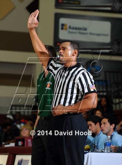 Thumbnail 3 in Brea Olinda @ Poly (MaxPreps Holiday Classic) photogallery.