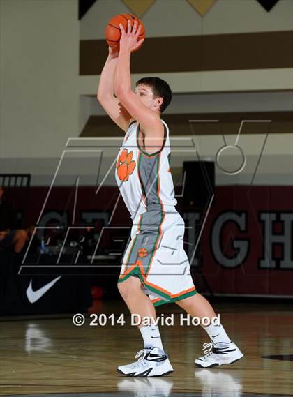 Thumbnail 3 in Brea Olinda @ Poly (MaxPreps Holiday Classic) photogallery.