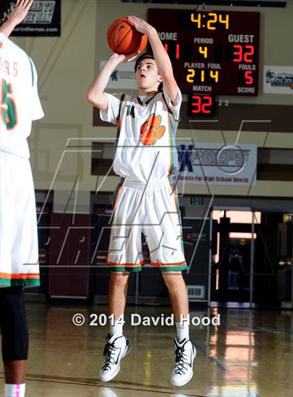 Thumbnail 2 in Brea Olinda @ Poly (MaxPreps Holiday Classic) photogallery.