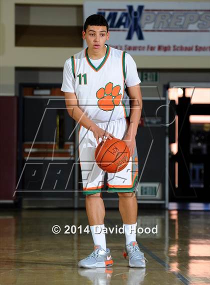Thumbnail 1 in Brea Olinda @ Poly (MaxPreps Holiday Classic) photogallery.