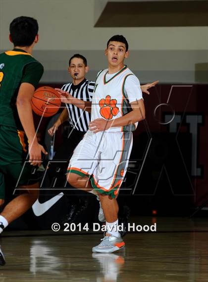 Thumbnail 2 in Brea Olinda @ Poly (MaxPreps Holiday Classic) photogallery.