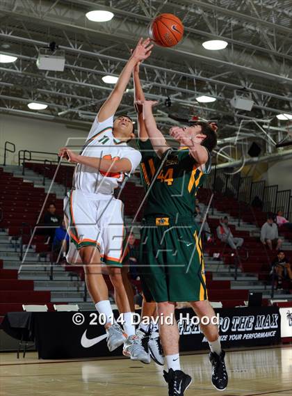 Thumbnail 3 in Brea Olinda @ Poly (MaxPreps Holiday Classic) photogallery.