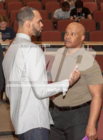 Thumbnail 2 in Marines H.S. Male Athlete of the Month -  Elijah Bowens photogallery.