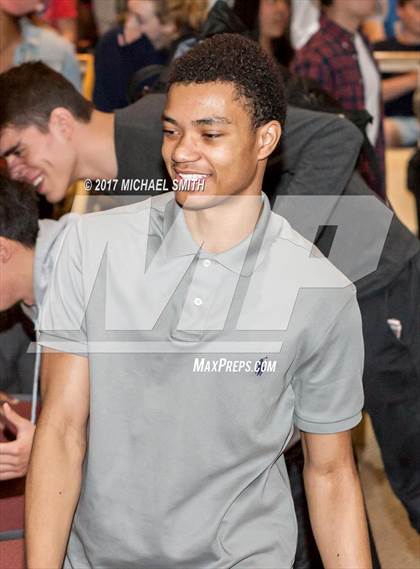 Thumbnail 3 in Marines H.S. Male Athlete of the Month -  Elijah Bowens photogallery.