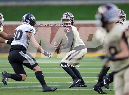 Thumbnail 2 in Summer Creek vs. Steele (UIL Football 6A DII Semifinal) photogallery.