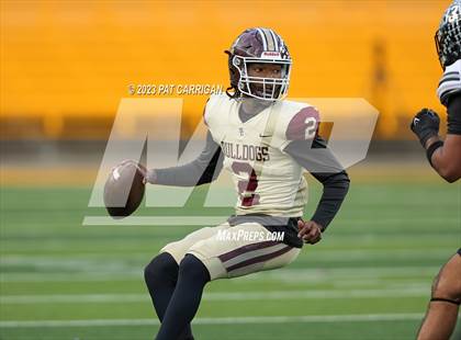 Thumbnail 1 in Summer Creek vs. Steele (UIL Football 6A DII Semifinal) photogallery.