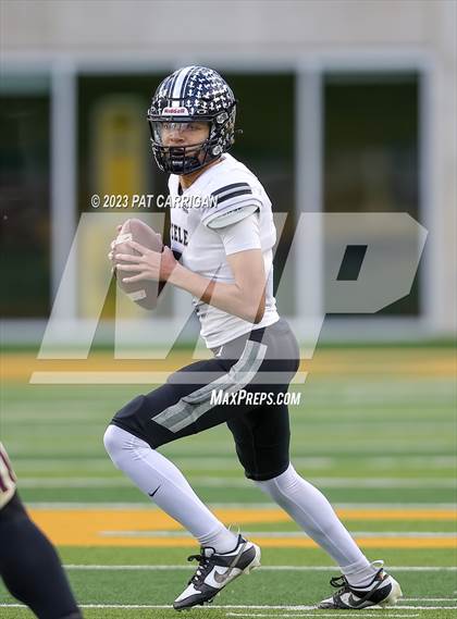 Thumbnail 1 in Summer Creek vs. Steele (UIL Football 6A DII Semifinal) photogallery.