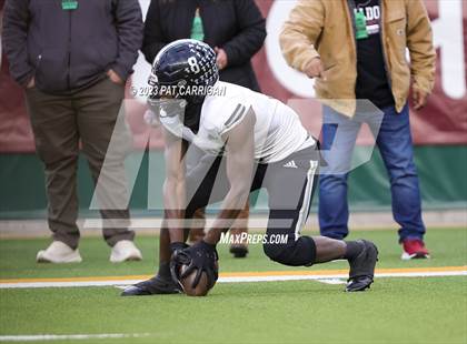 Thumbnail 1 in Summer Creek vs. Steele (UIL Football 6A DII Semifinal) photogallery.