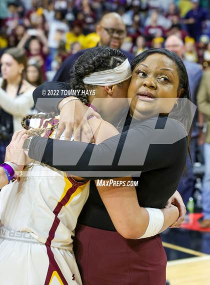 Thumbnail 2 in Winnsboro vs. Fairfield (UIL 3A State Final) photogallery.