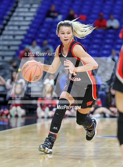 Thumbnail 3 in Winnsboro vs. Fairfield (UIL 3A State Final) photogallery.