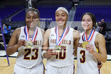 Thumbnail 3 in Winnsboro vs. Fairfield (UIL 3A State Final) photogallery.