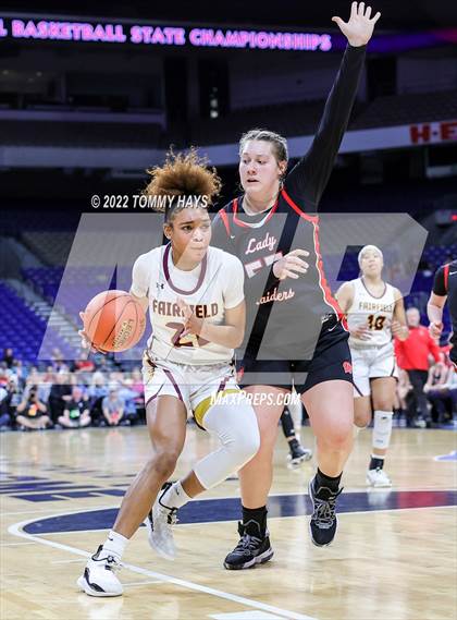 Thumbnail 3 in Winnsboro vs. Fairfield (UIL 3A State Final) photogallery.