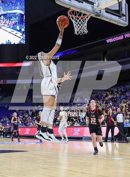 Thumbnail 2 in Winnsboro vs. Fairfield (UIL 3A State Final) photogallery.