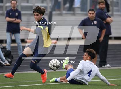 Thumbnail 2 in Community vs Pine Tree (UIL 4A D1 Regional Semis) photogallery.