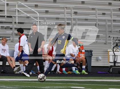Thumbnail 2 in Community vs Pine Tree (UIL 4A D1 Regional Semis) photogallery.