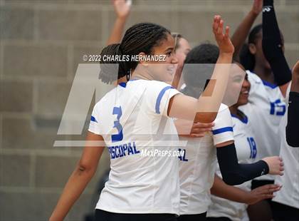 Thumbnail 2 in Episcopal vs Fulshear (College Station High School) photogallery.