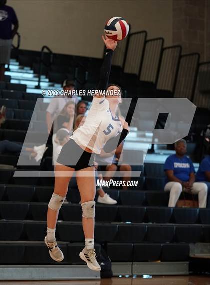Thumbnail 3 in Episcopal vs Fulshear (College Station High School) photogallery.