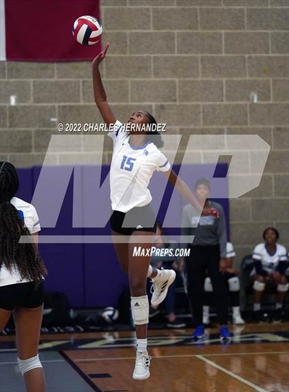 Thumbnail 3 in Episcopal vs Fulshear (College Station High School) photogallery.