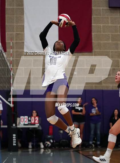 Thumbnail 2 in Episcopal vs Fulshear (College Station High School) photogallery.