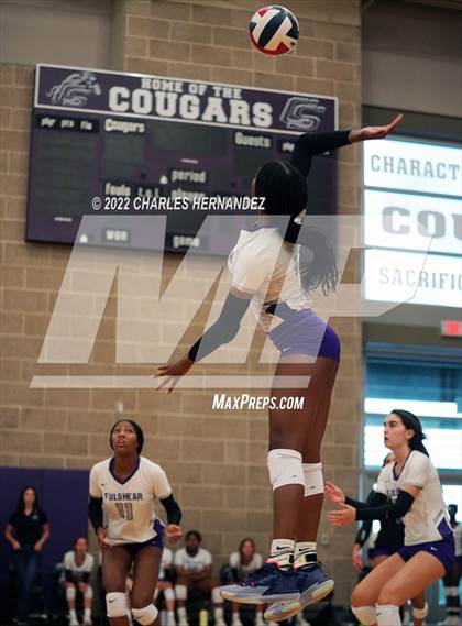Thumbnail 2 in Episcopal vs Fulshear (College Station High School) photogallery.
