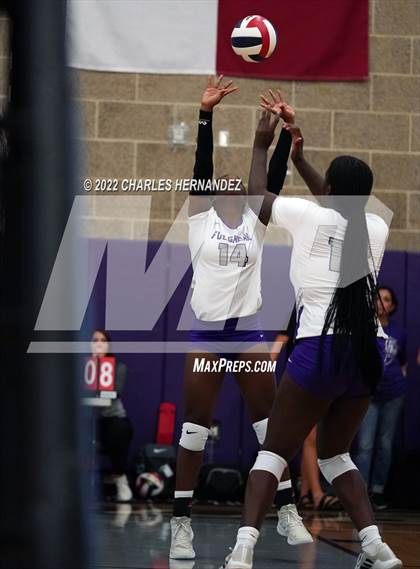 Thumbnail 3 in Episcopal vs Fulshear (College Station High School) photogallery.