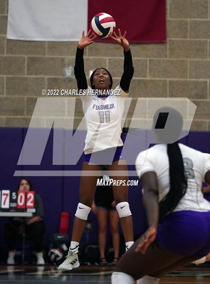 Thumbnail 3 in Episcopal vs Fulshear (College Station High School) photogallery.