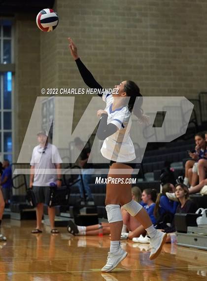 Thumbnail 2 in Episcopal vs Fulshear (College Station High School) photogallery.