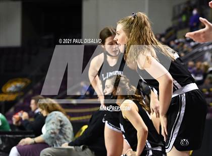 Thumbnail 3 in Limon vs. Wray (CHSAA 2A State Final) photogallery.